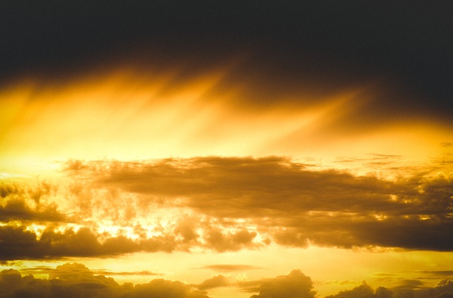 Energiearbeit: Was die Wissenschaft über Qi, Prana & Co. sagt